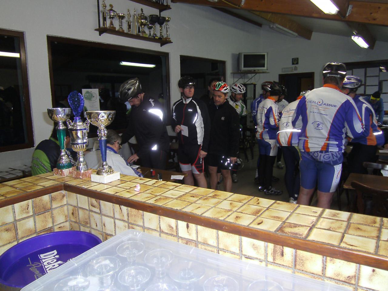 la queue des inscriptions à 8H15
